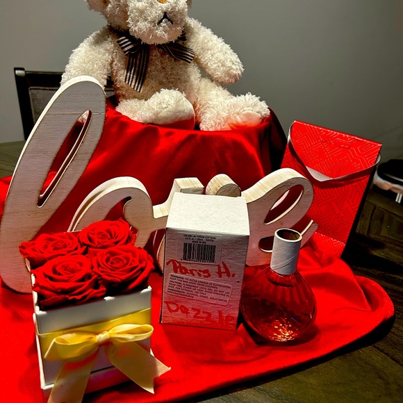 Paris Hilton Other - Perfume Paris Hilton “ Dazzle “